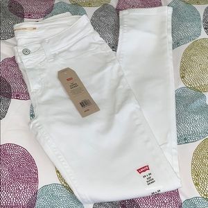 New white jeans!
